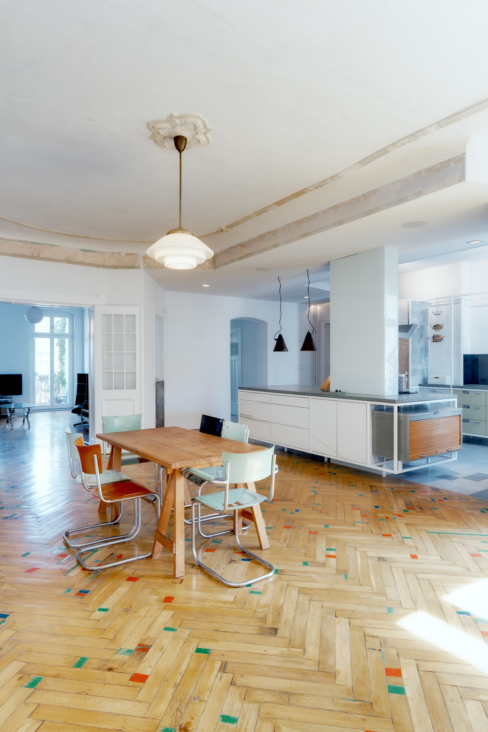 Архитектура: Новый дом из материалов от старой постройки