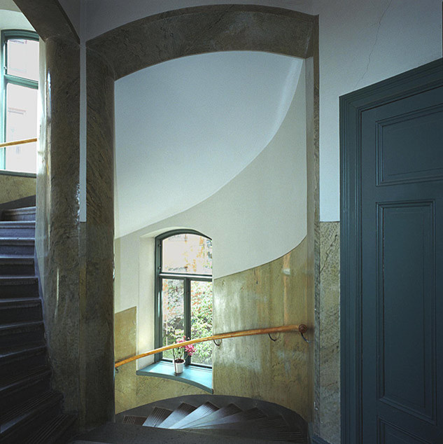 Фотоохота: 50 шведских подъездов — снаружи и изнутри