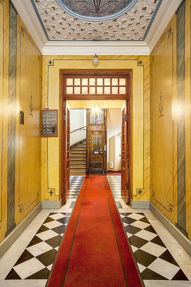 Фотоохота: 50 шведских подъездов — снаружи и изнутри