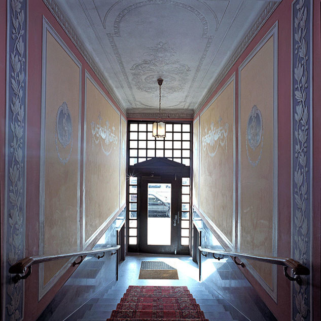 Фотоохота: 50 шведских подъездов — снаружи и изнутри