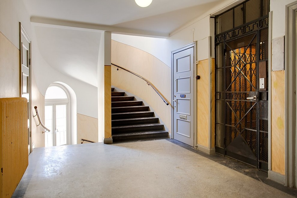 Фотоохота: 50 шведских подъездов — снаружи и изнутри