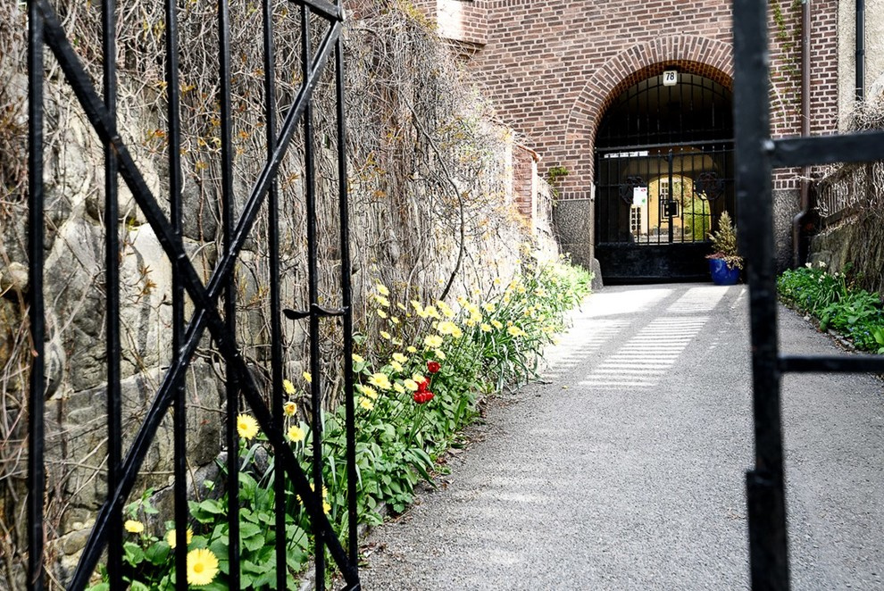 Фотоохота: 50 шведских подъездов — снаружи и изнутри