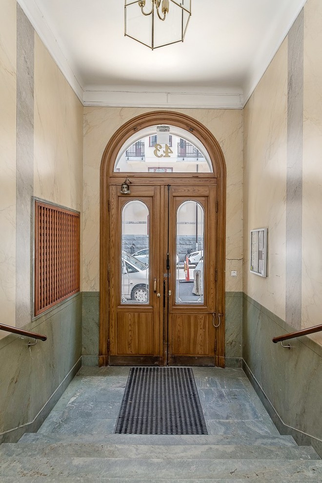 Фотоохота: 50 шведских подъездов — снаружи и изнутри