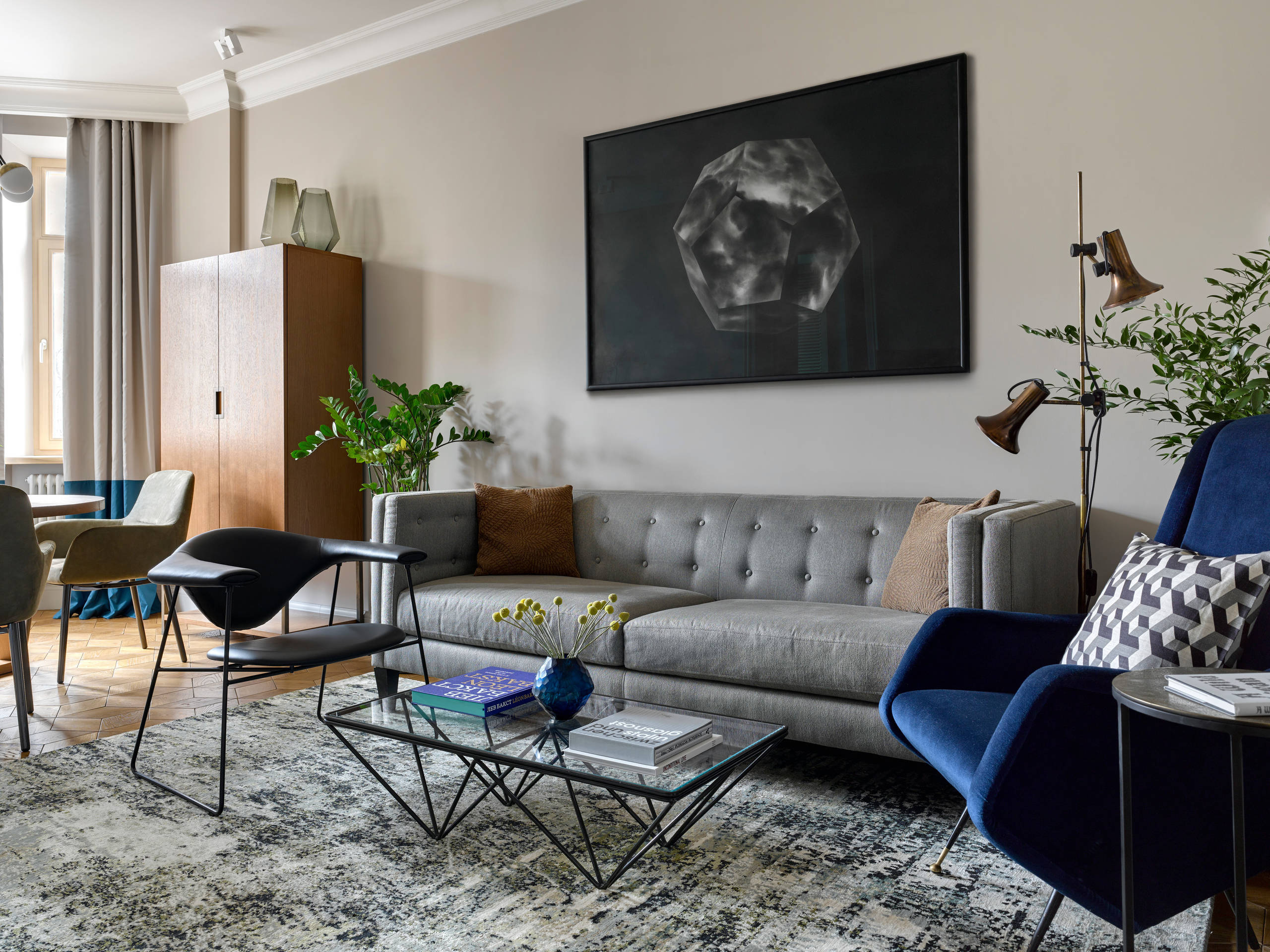 Houzz тур: Бывшая коммуналка с ванной на месте кухни