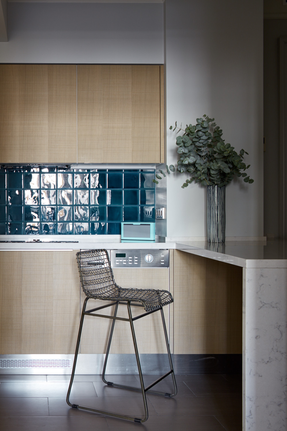 Houzz тур: Бывшая коммуналка с ванной на месте кухни