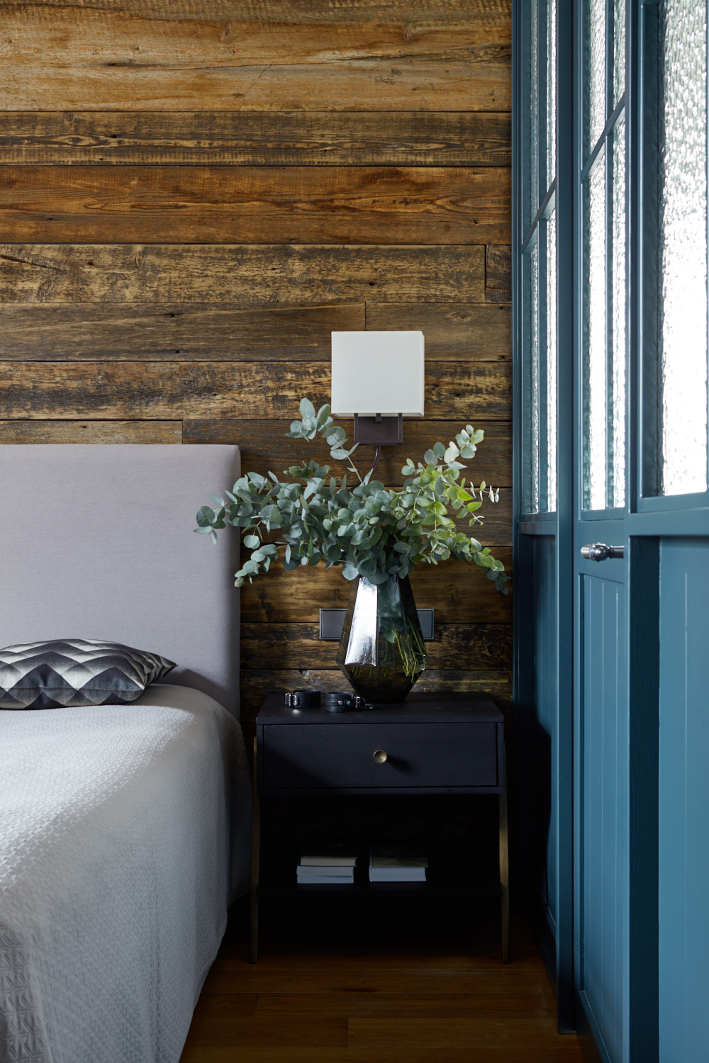 Houzz тур: Бывшая коммуналка с ванной на месте кухни