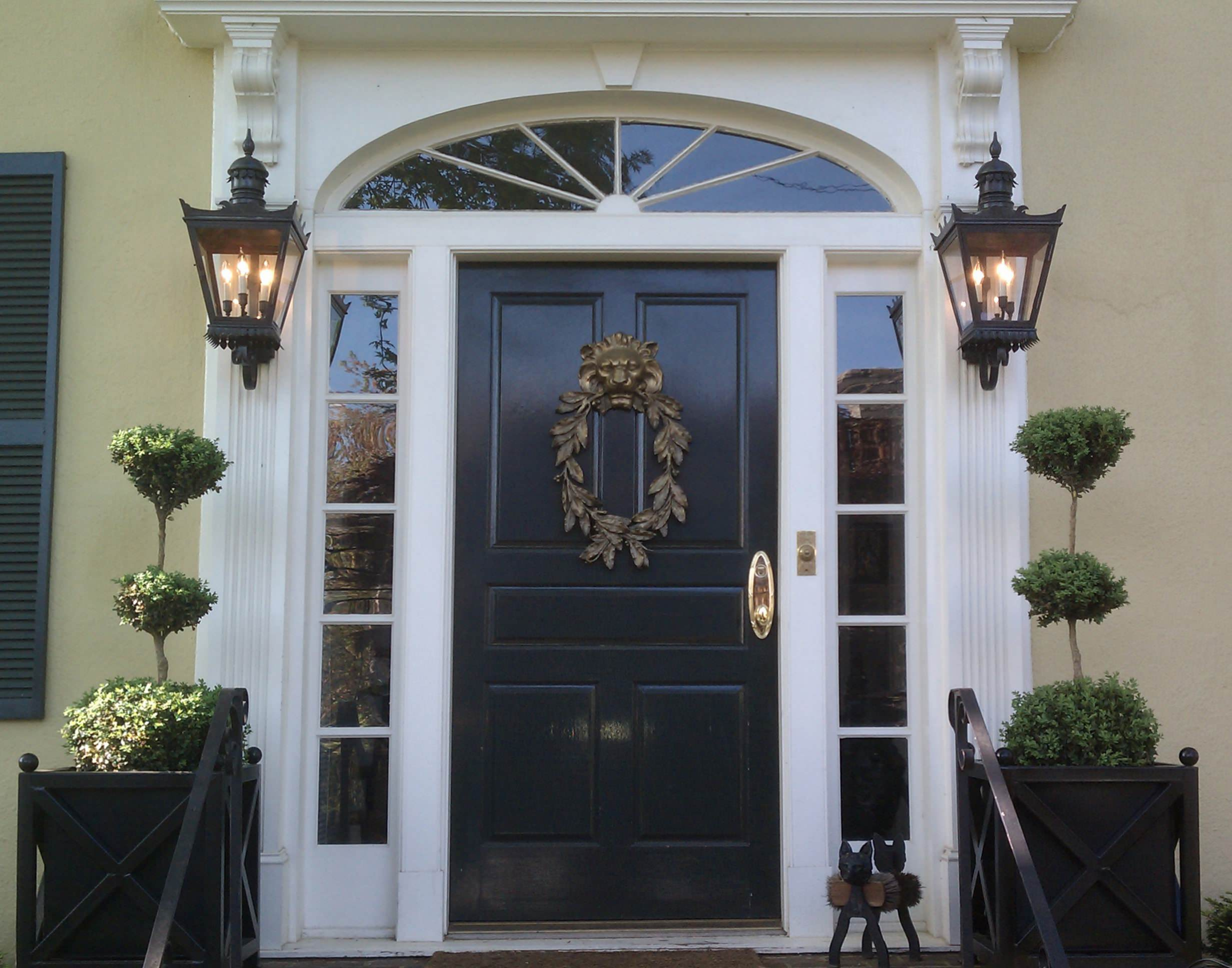 9 фактов о... дверных молотках