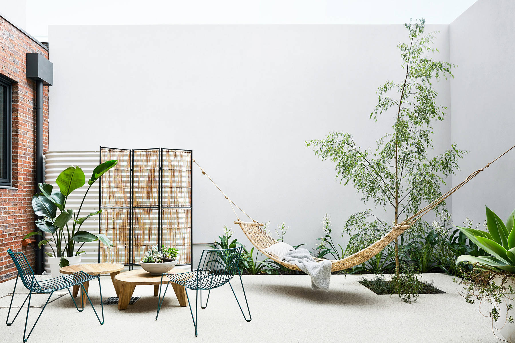 Фотоохота: Качели и гамаки в саду