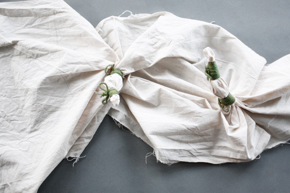 DIY: Подушки диванные в технике батик