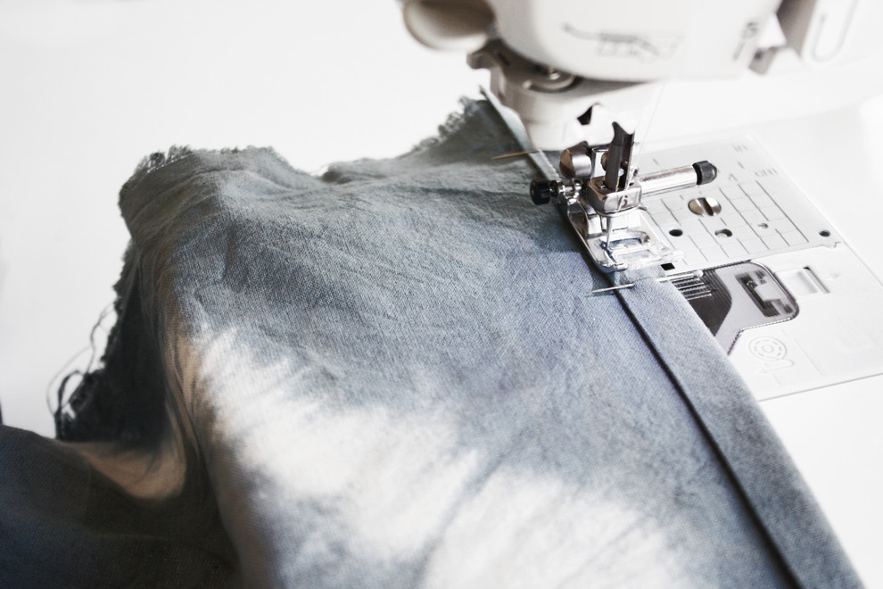 DIY: Подушки диванные в технике батик