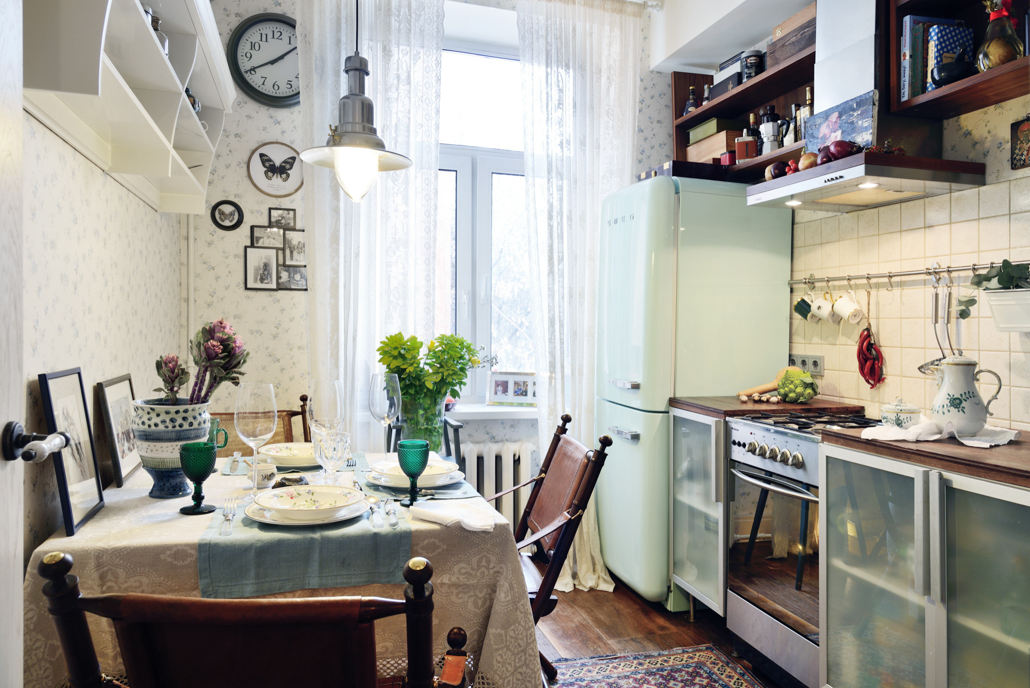 Houzz тур: Квартира для коллекции мелкой пластики, живописи и скульптур