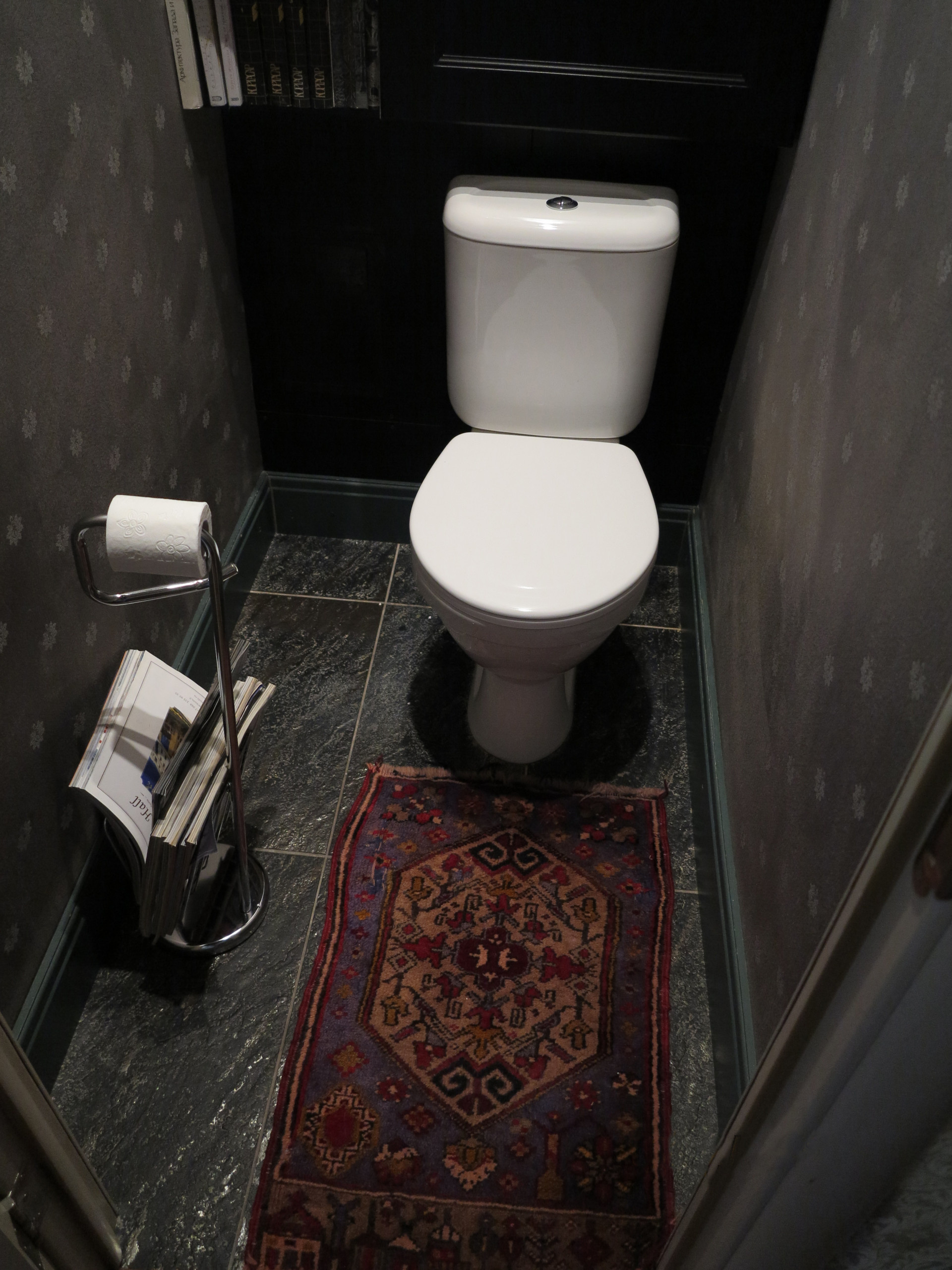 Houzz тур: Квартира для коллекции мелкой пластики, живописи и скульптур