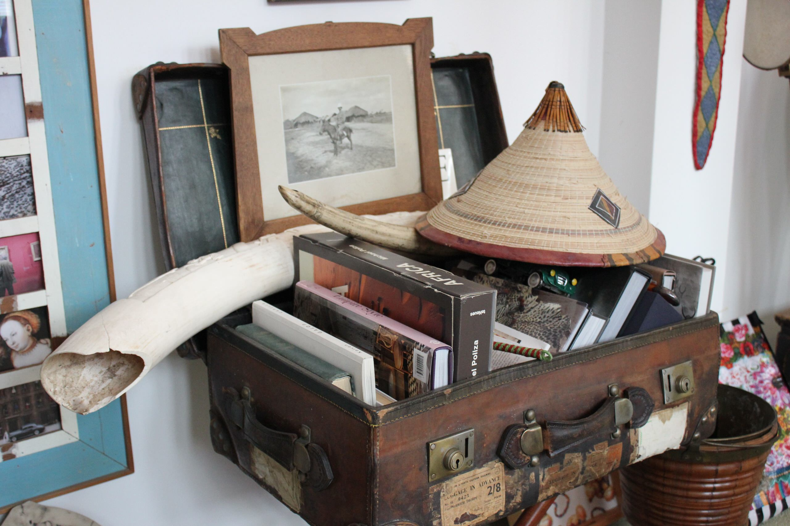 Остров винтажных сокровищ: Как отличить хорошую вещь от барахла