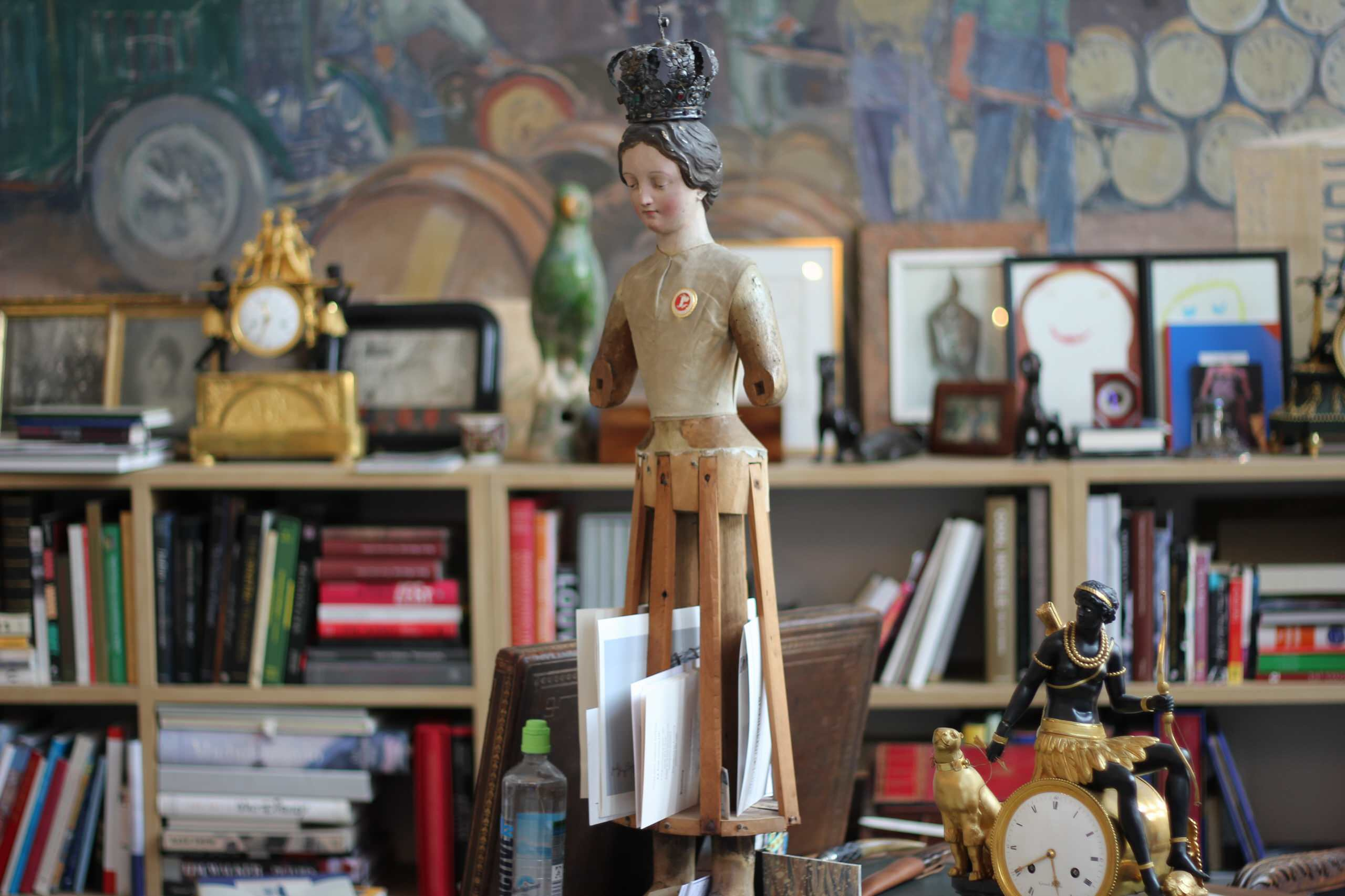 Остров винтажных сокровищ: Как отличить хорошую вещь от барахла