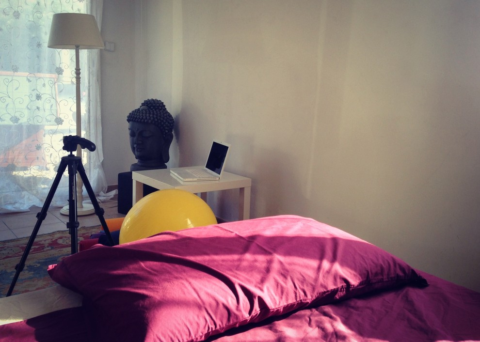 Идеи для каникул: 8 упражнений с тем, что под рукой