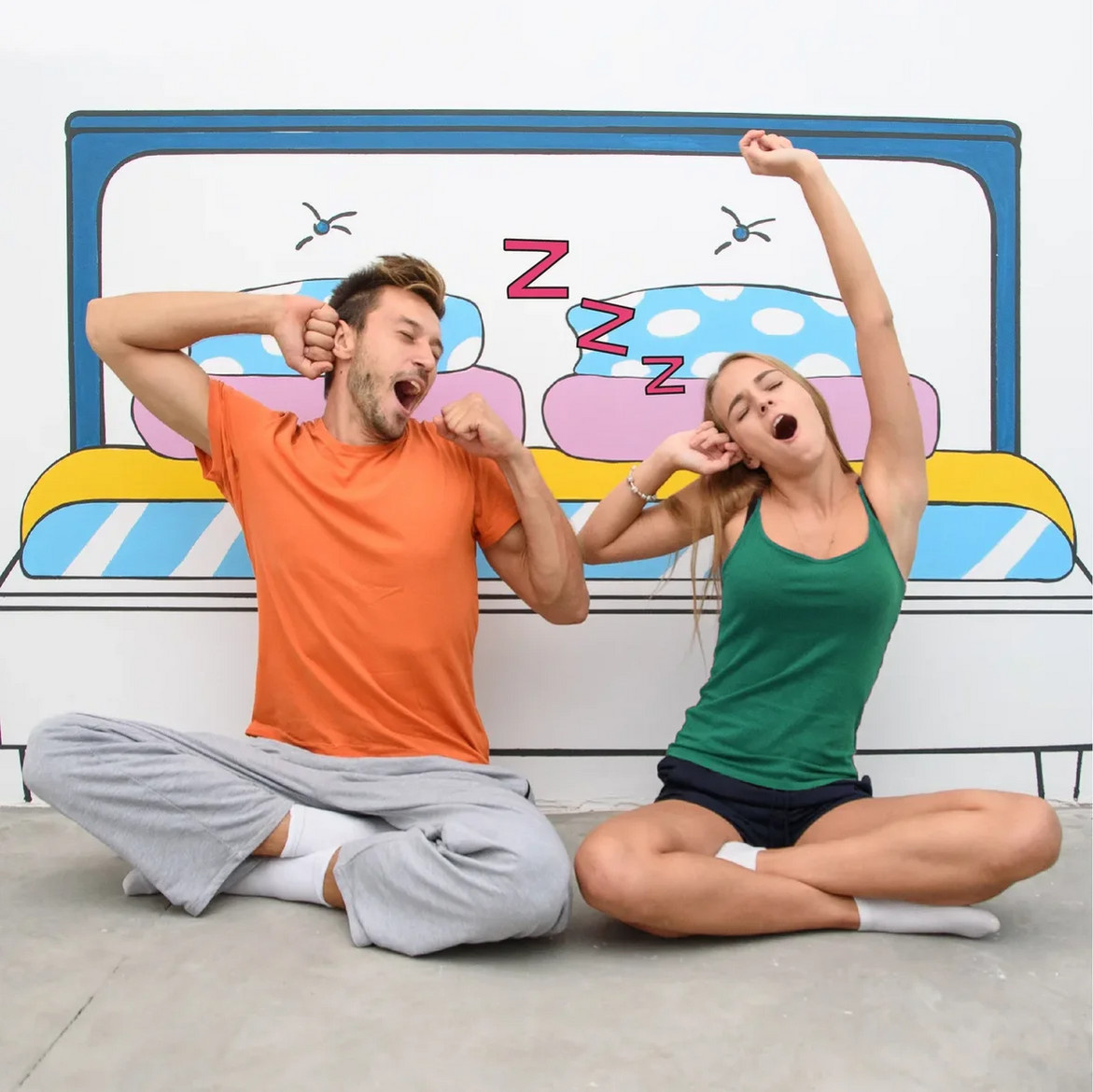 Личный опыт: Зачем мы рисовали интерьер на стенах и полу