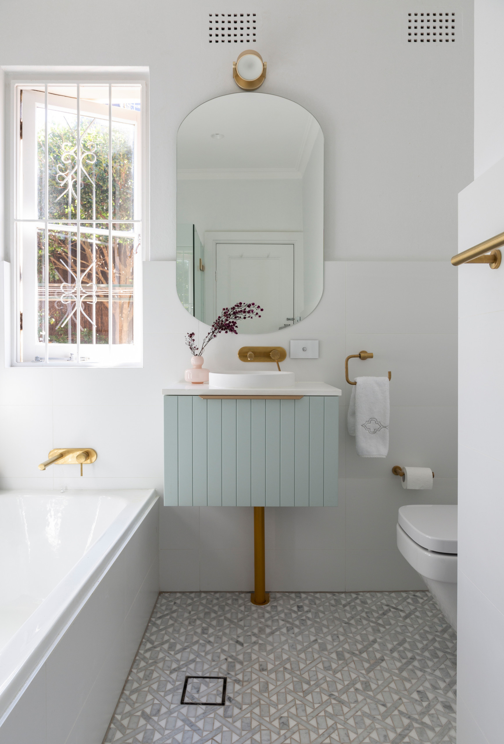 До и после: 3 маленьких ванных комнаты — от 3 до 6 кв.м