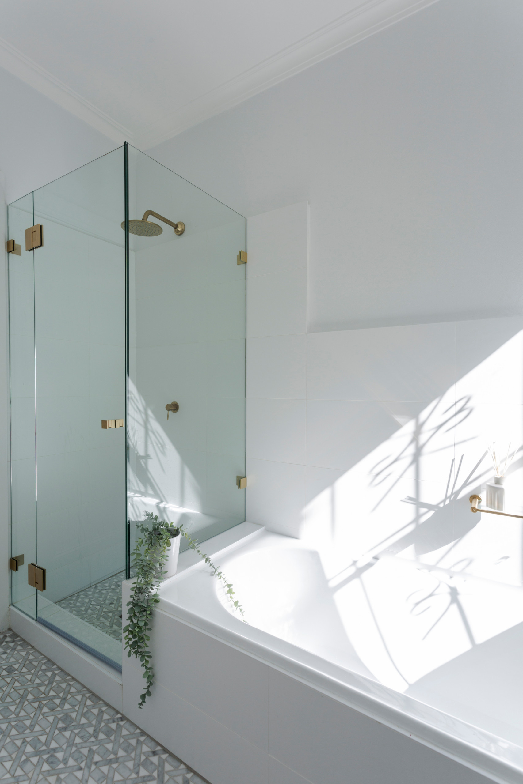 До и после: 3 маленьких ванных комнаты — от 3 до 6 кв.м