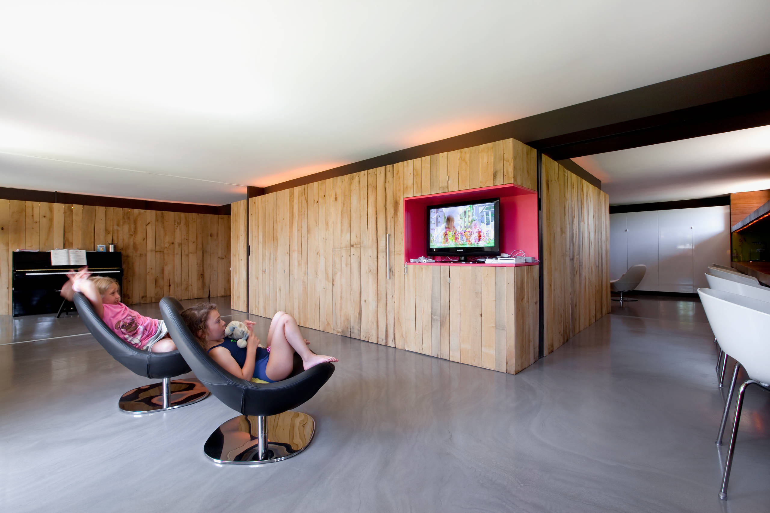 Материалы: Почему мы любим наливные полы и советуем их вам