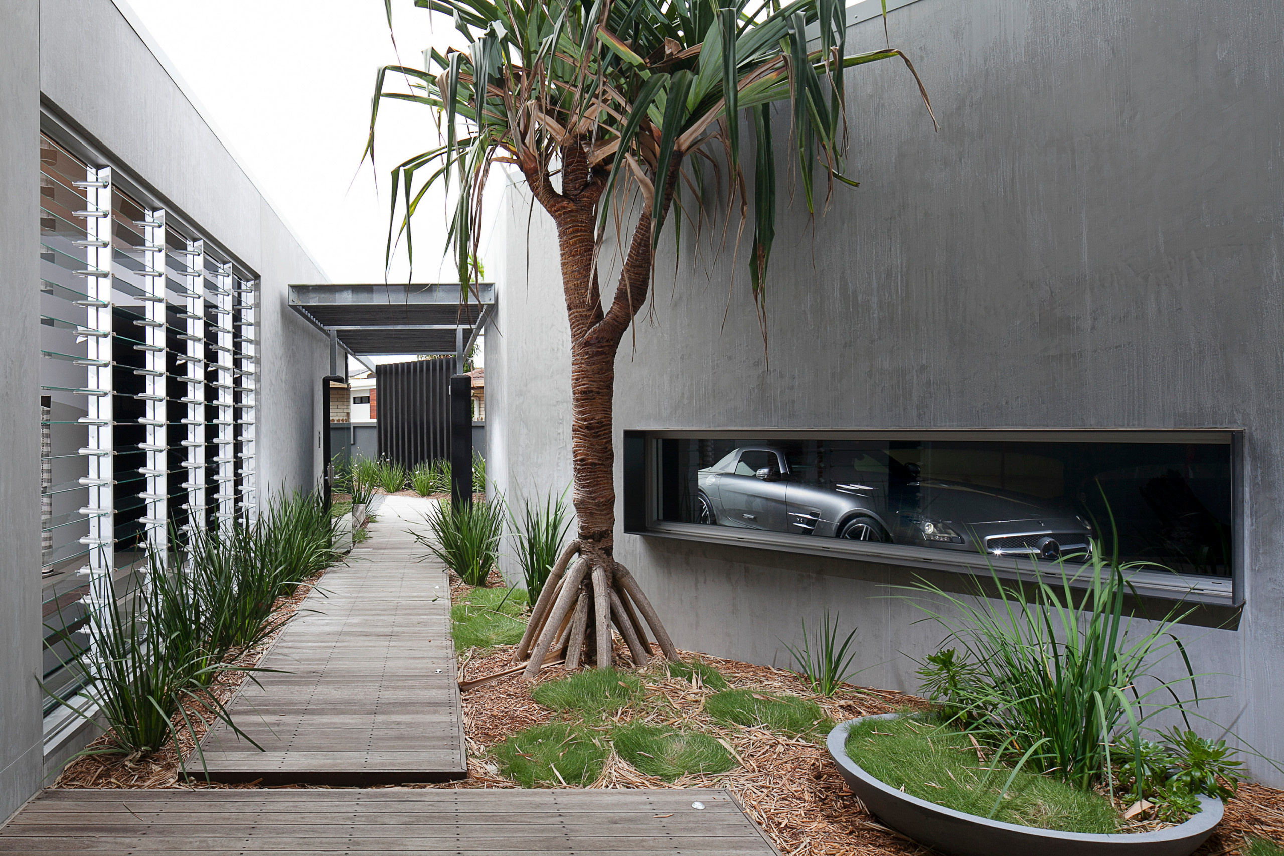 Фотоохота: 27 идей, как сделать гараж украшением фасада дома