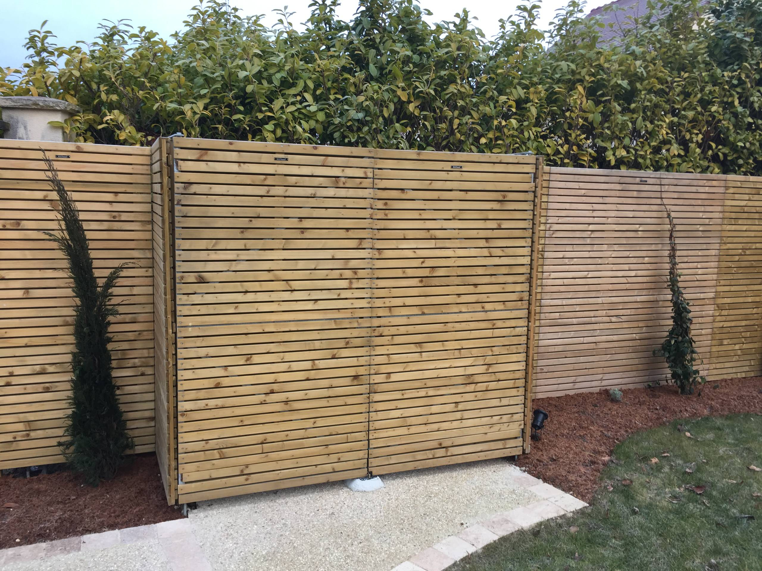 Есть идея: Куда спрятать мусорный бак