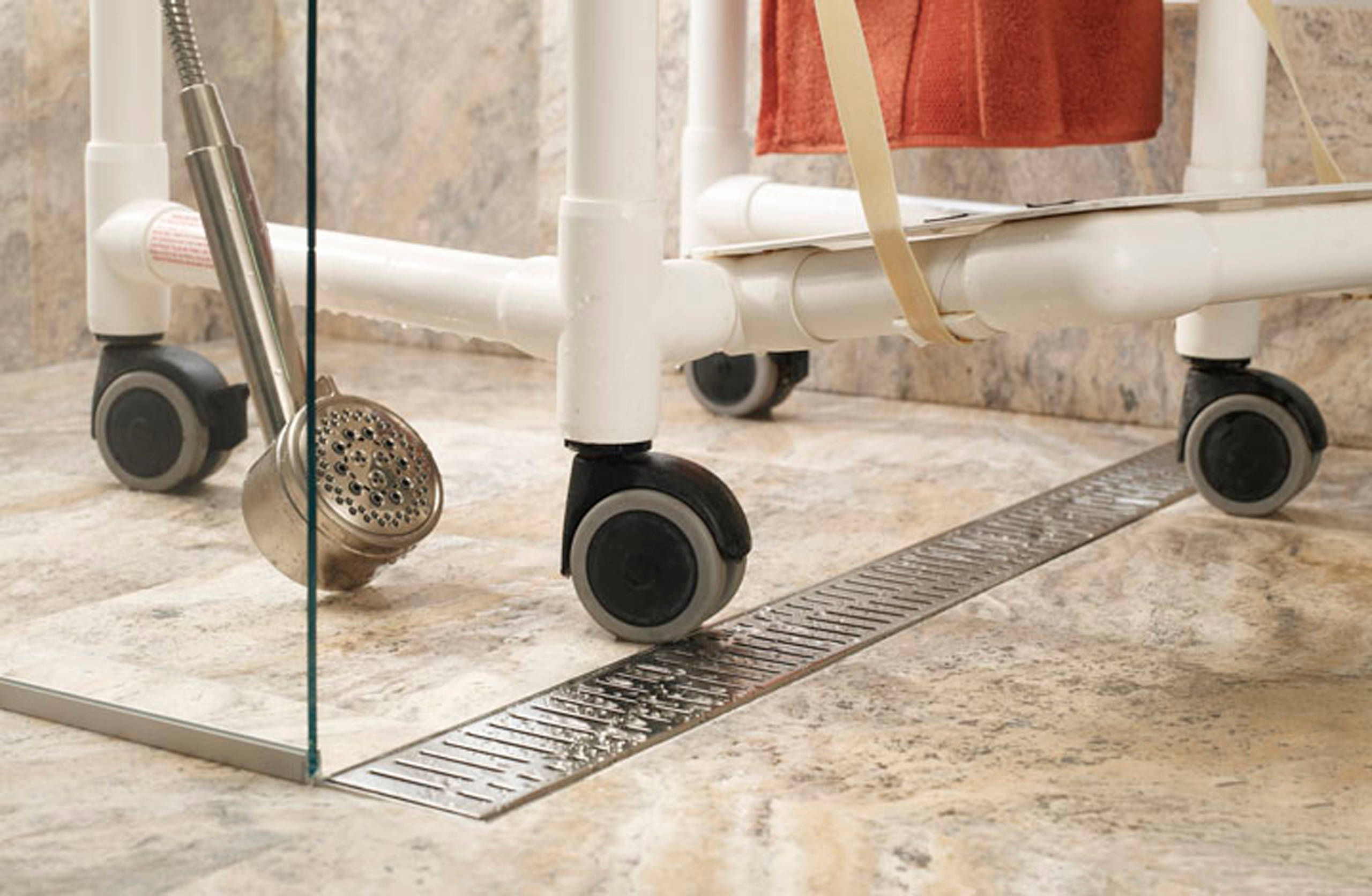 Объясняет юрист: Проблема душевого трапа и запрета на него