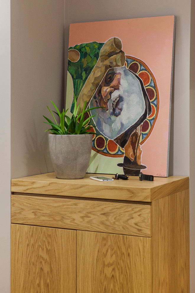 В гостях: Квартира для преподавателей с яркими арт-объектами