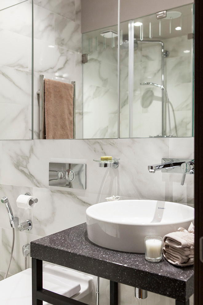 В гостях: Квартира для преподавателей с яркими арт-объектами