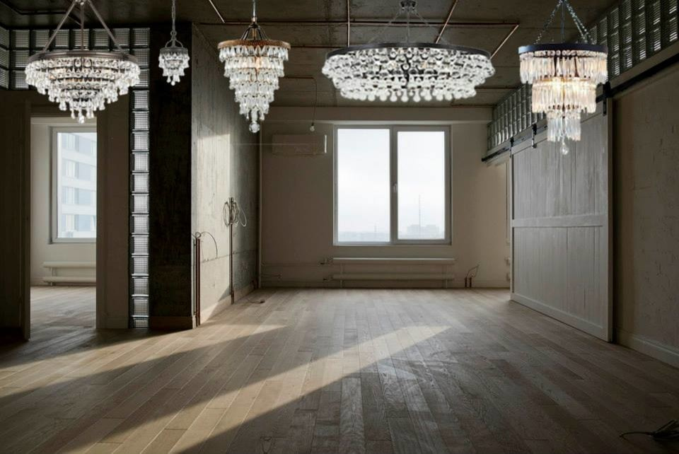 Houzz тур: Бетон, стекло и медные трубы в необычной московской квартире