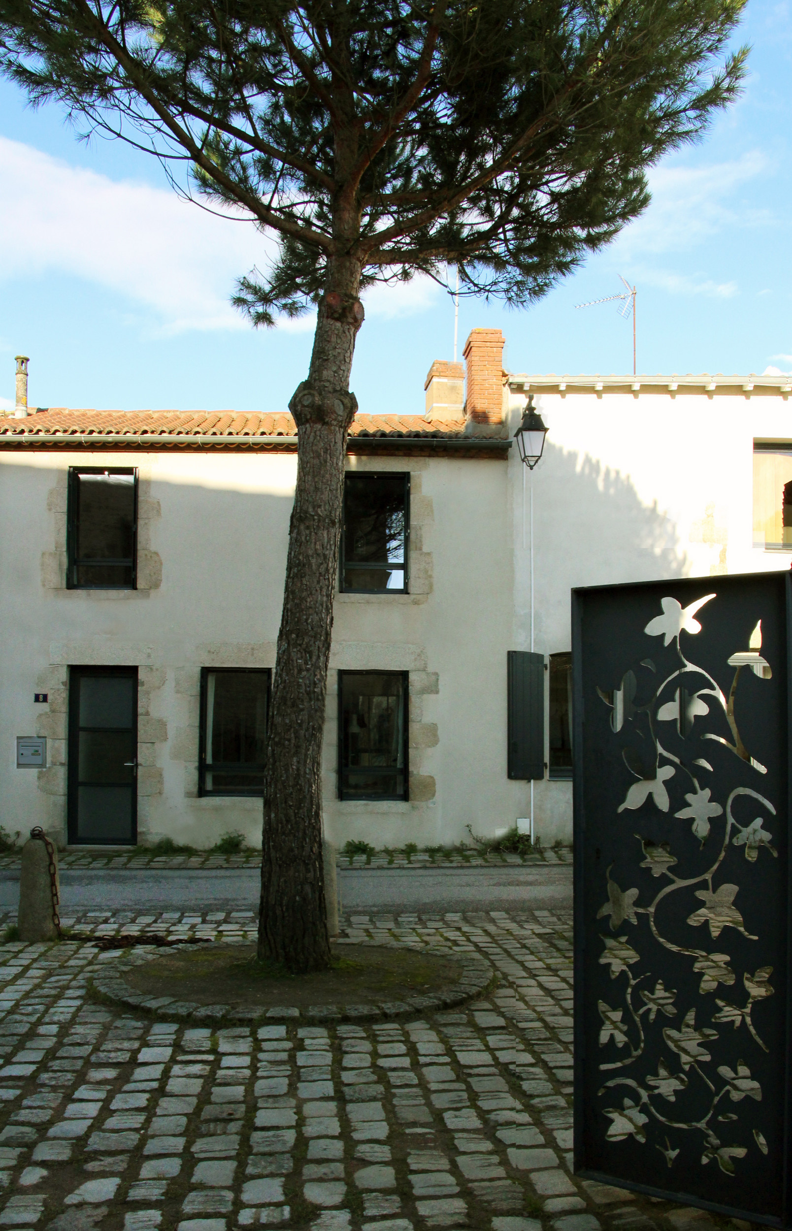 Houzz Франция: Двухсотлетний дом с лаконичными интерьерами