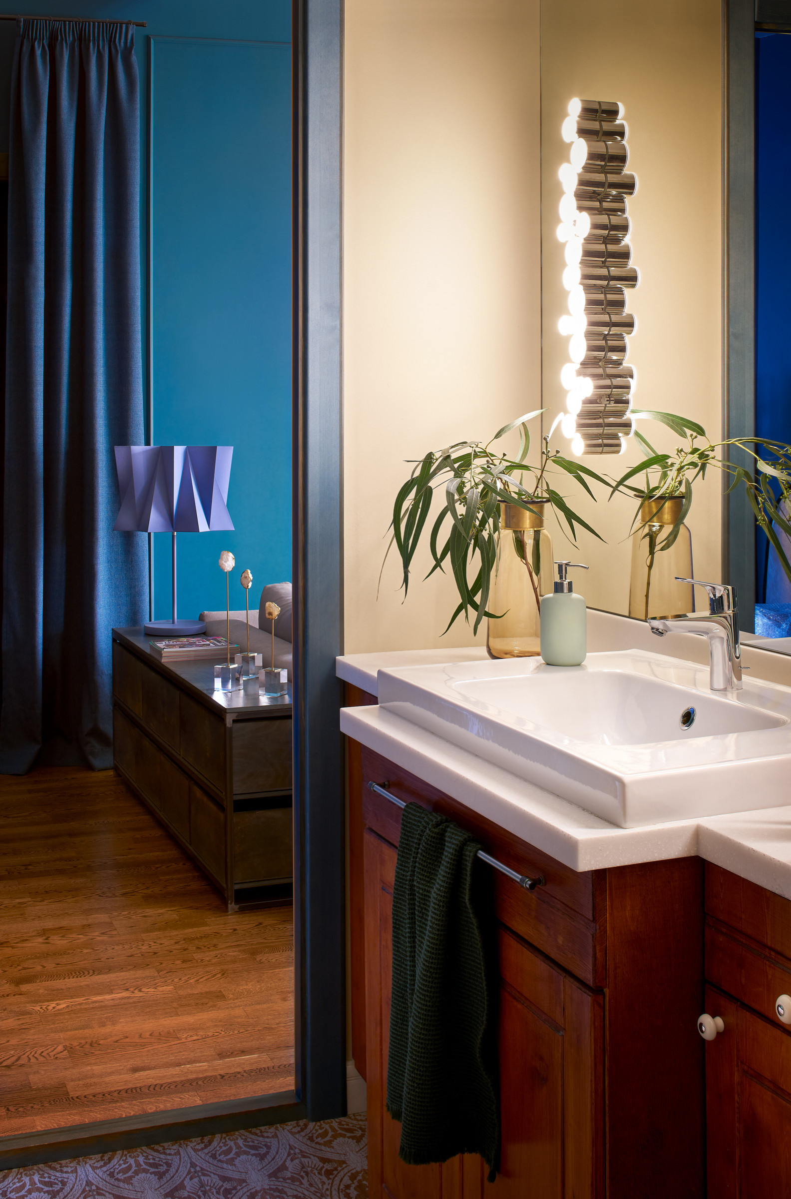 Houzz тур: Квартира-убежище в оттенках океана