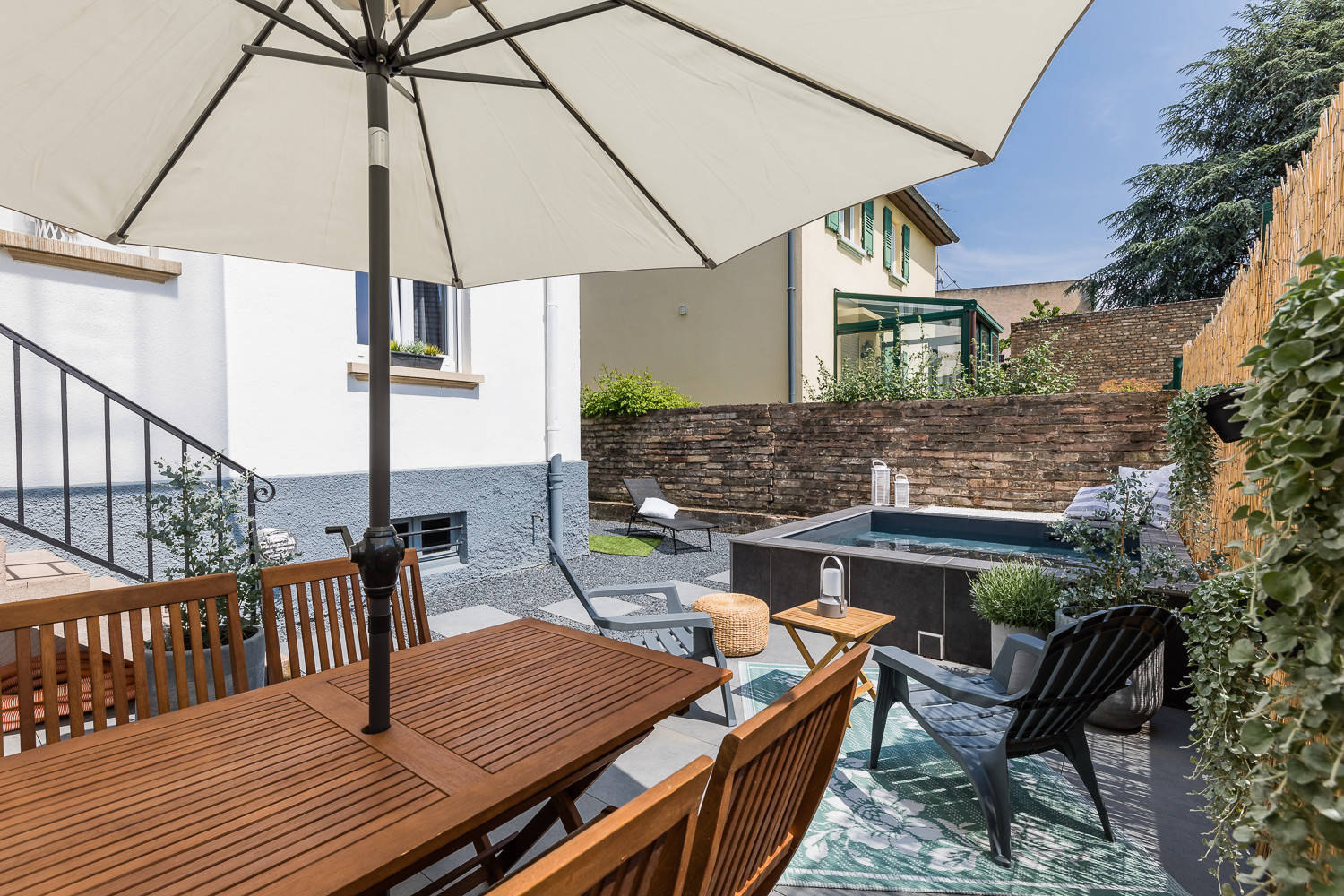 До и после: 10 открытых балконов и террас, где поработал дизайнер