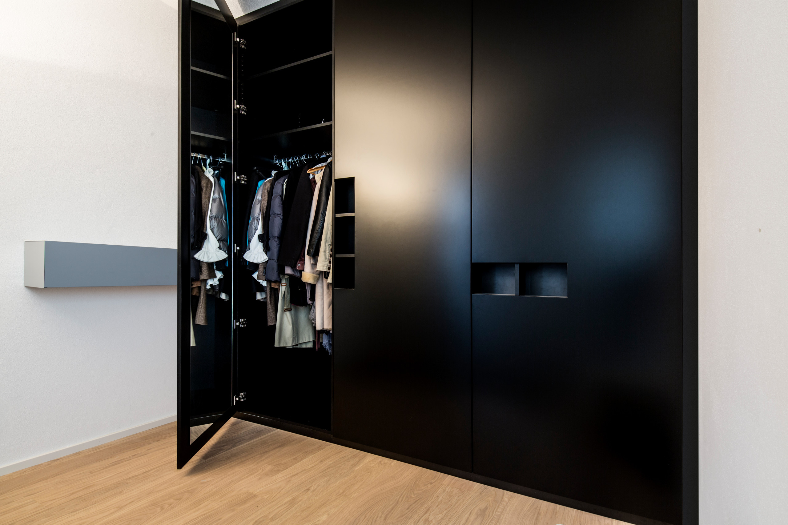 Houzz Германия: Квартира с дюжиной секретов, где вещи играют в прятки