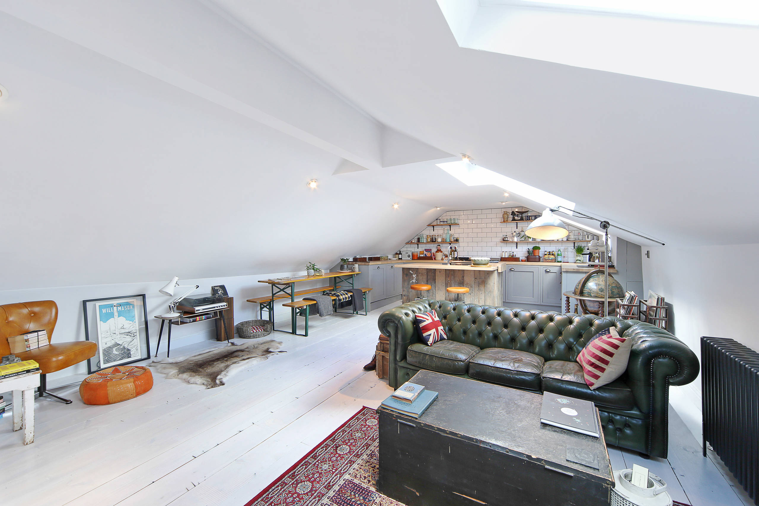 Houzz Британия: Двухэтажный лофт «наоборот»