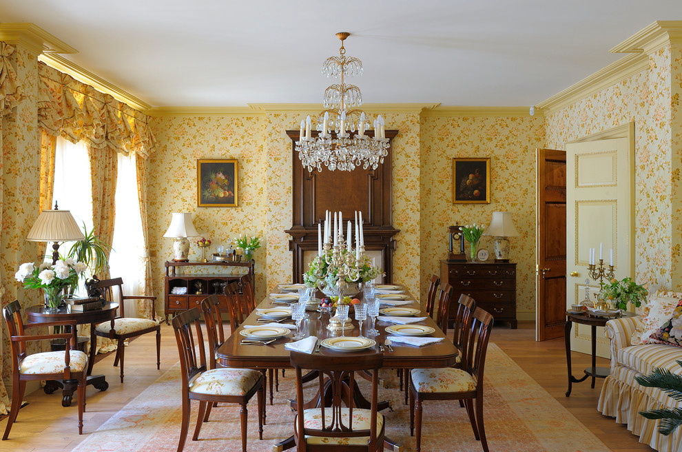 Инструкция Houzz: Как клеить бумажные обои правильно