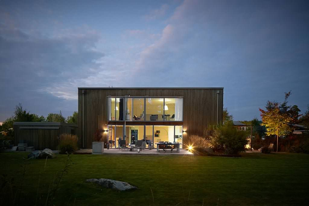 Houzz Швеция: Дом с сауной и видом на лес в Энчепинге