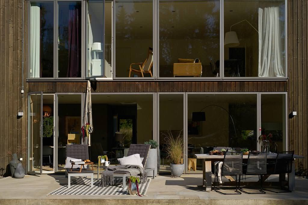 Houzz Швеция: Дом с сауной и видом на лес в Энчепинге