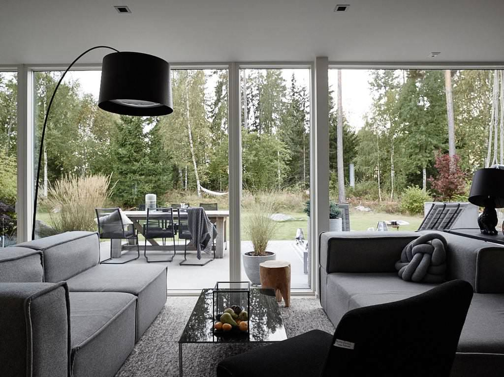 Houzz Швеция: Дом с сауной и видом на лес в Энчепинге