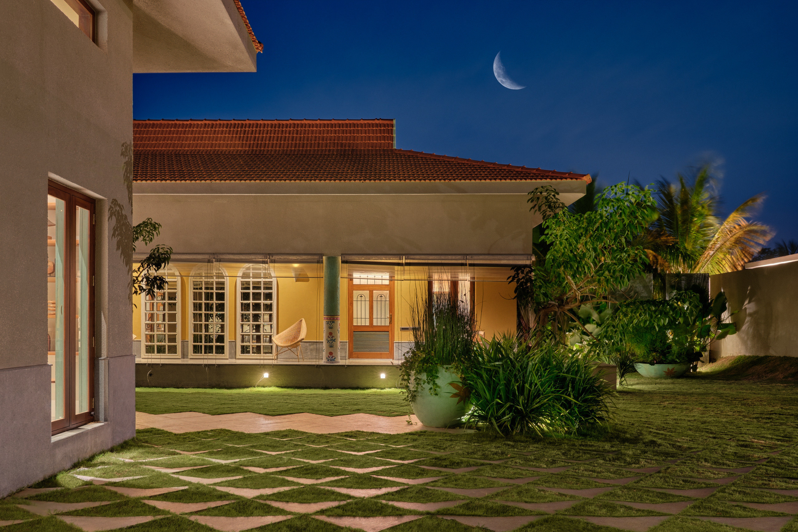 Houzz Индия: Большой дом в тропическом стиле