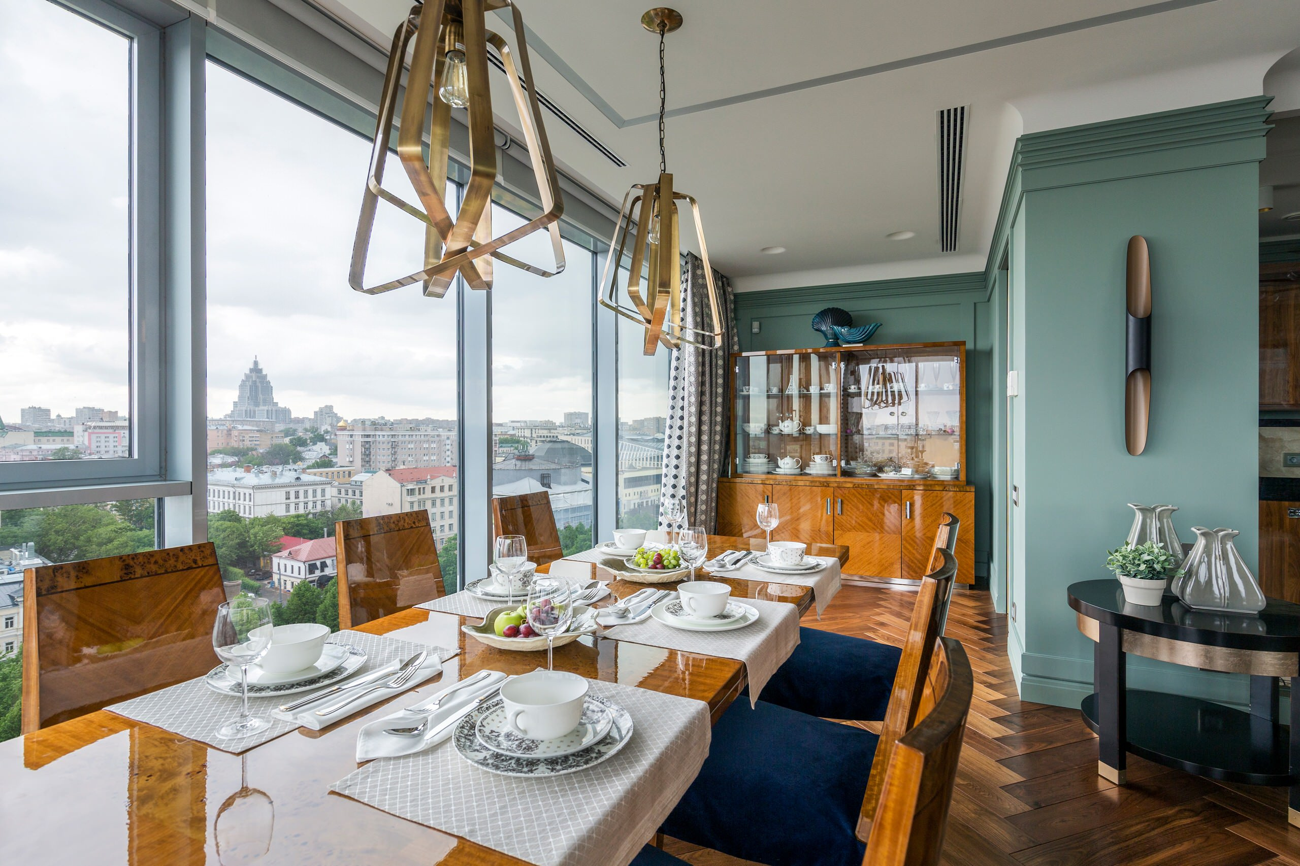 Houzz тур: Квартира с эффектным видом на Цветной Бульвар