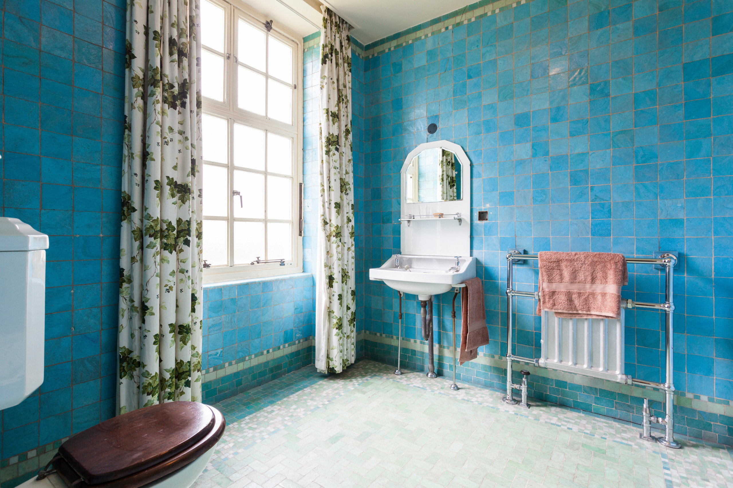 Houzz Британия: Средневековый дворец, оформленный в стиле ар деко