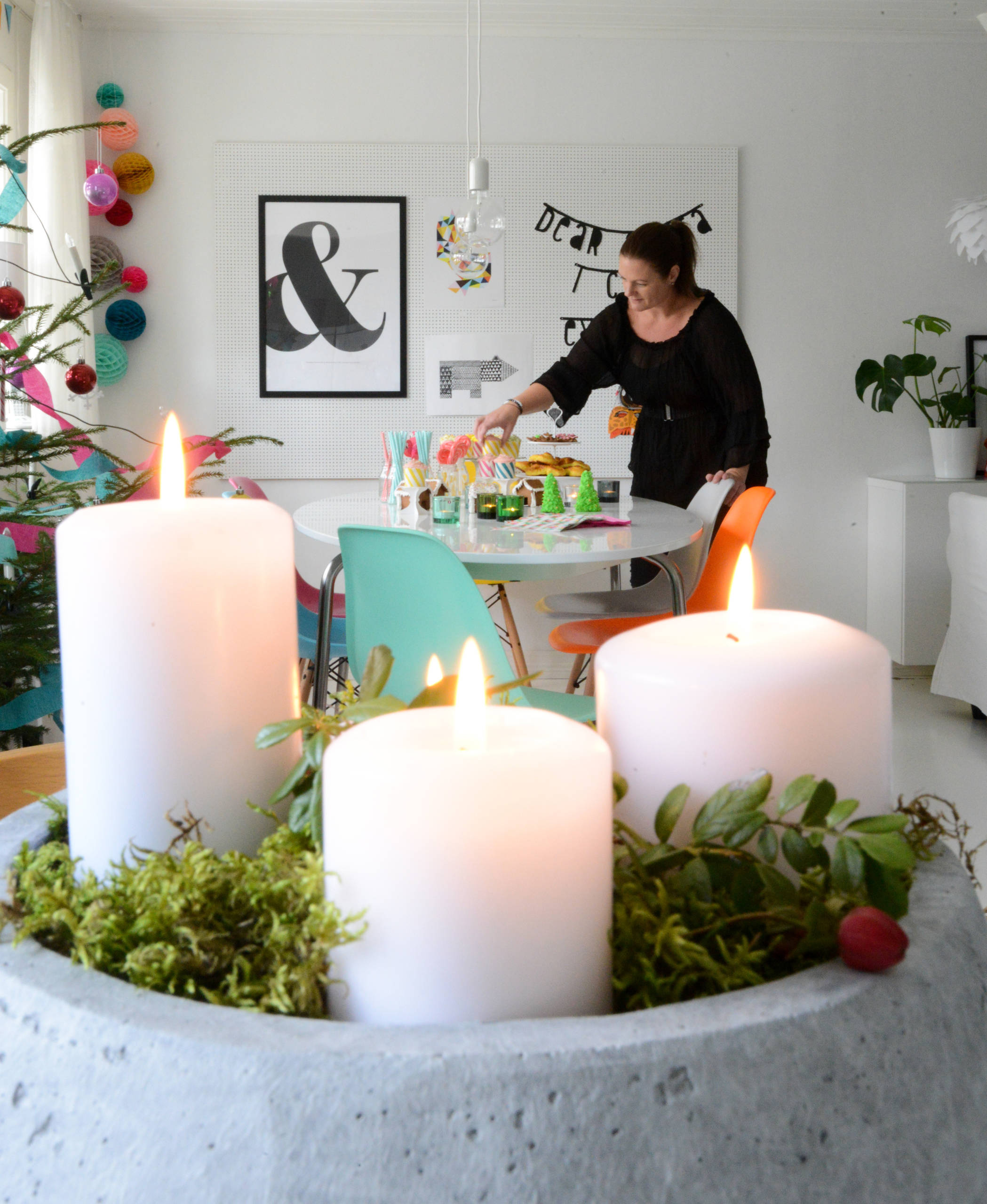 Houzz Швеция: Скандинавская квартира, украшенная ... цветом