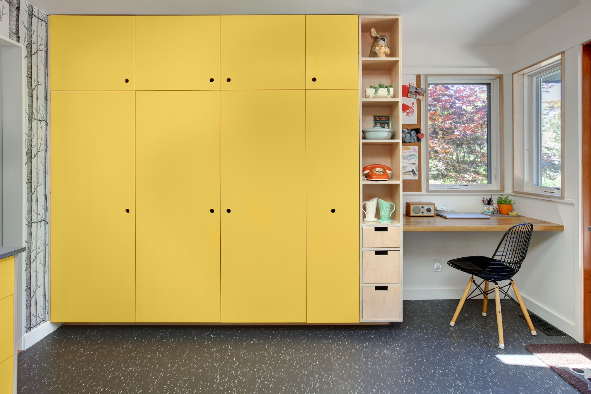 Как втиснуть в кухню... офис, и работать в нем без проблем