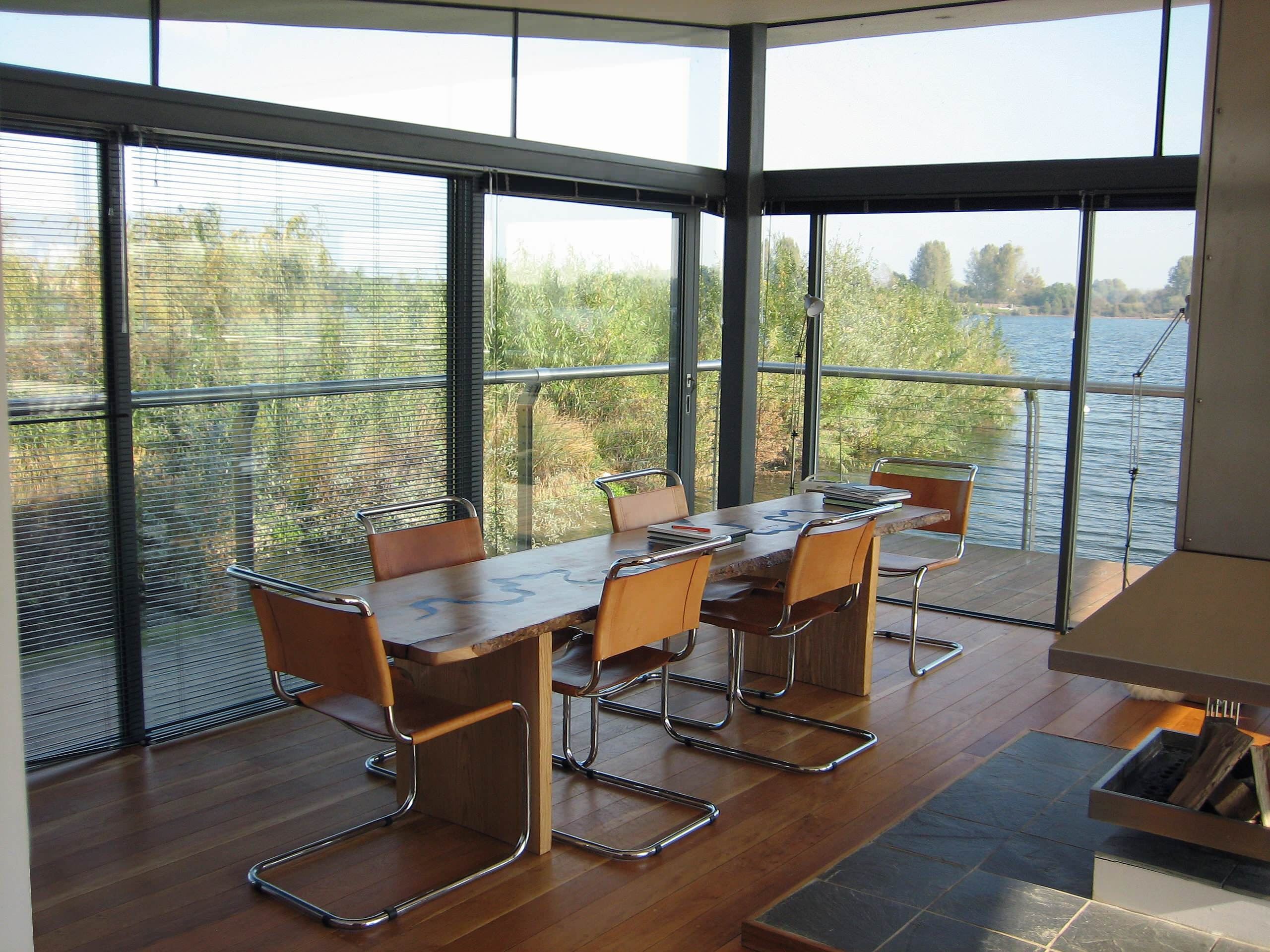 Houzz Британия: Маленький дом с большим видом на озеро