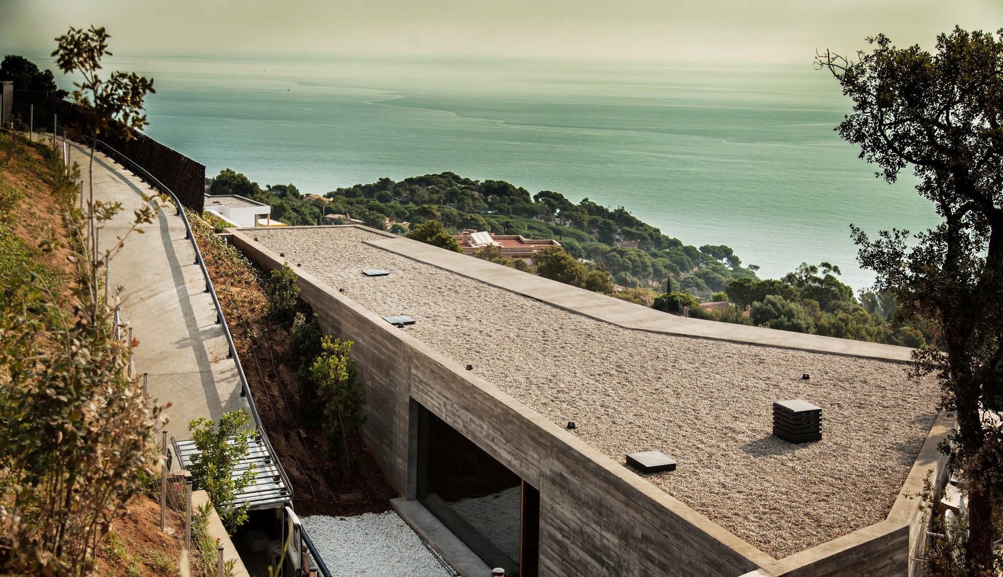 Подземный домик: из сказки – в жизнь