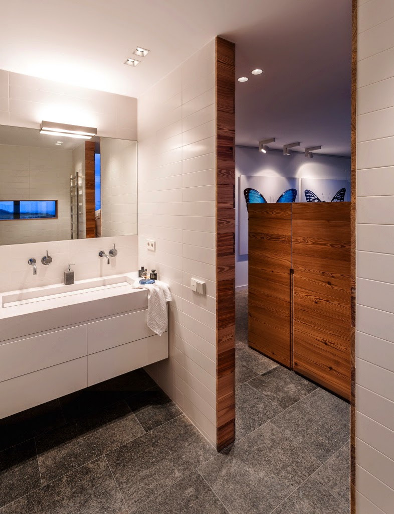 Houzz Испания: Дом как бетонная скала, что выросла у Средиземного моря