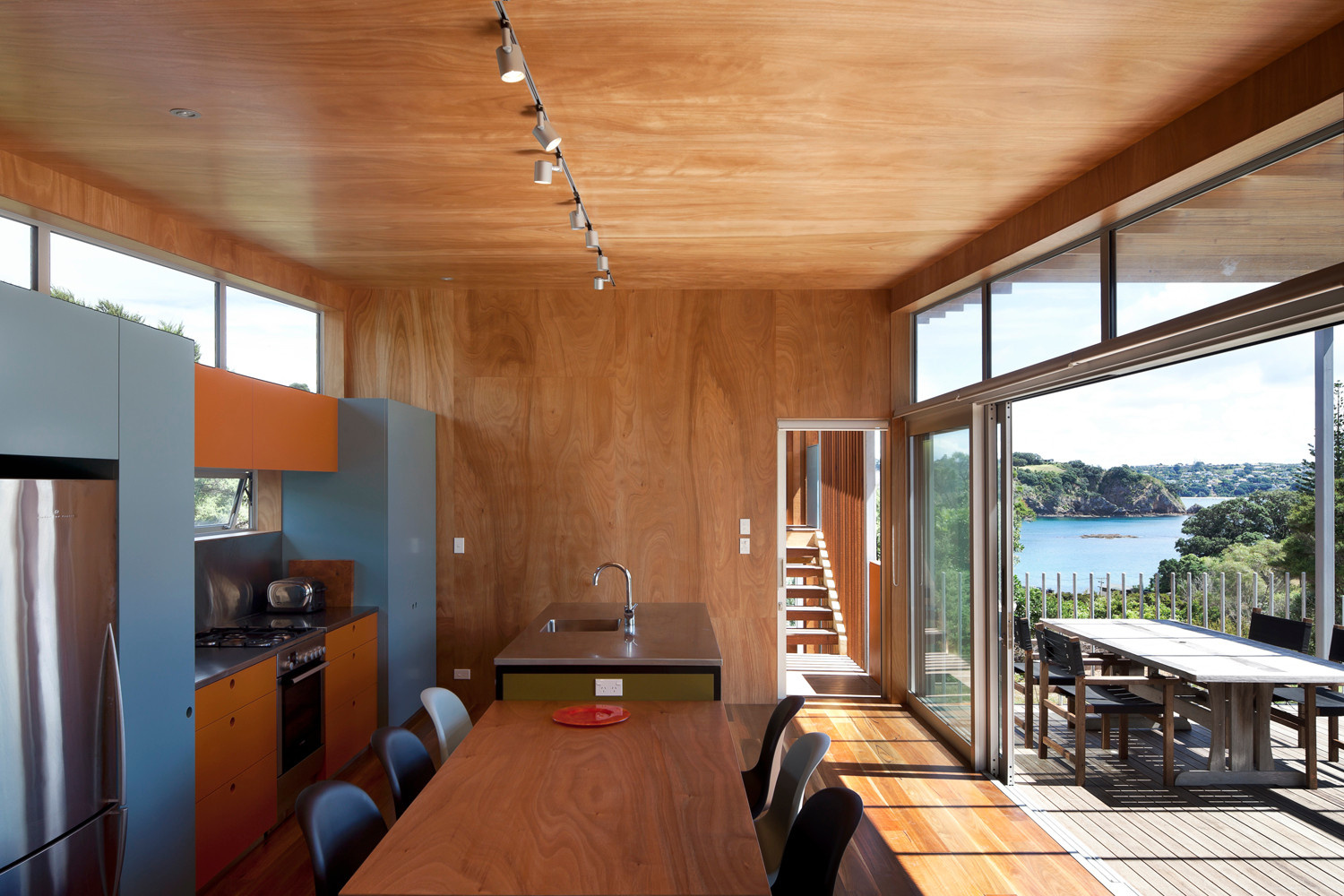 Houzz Новая Зеландия: Пляжный коттедж необычной конструкции