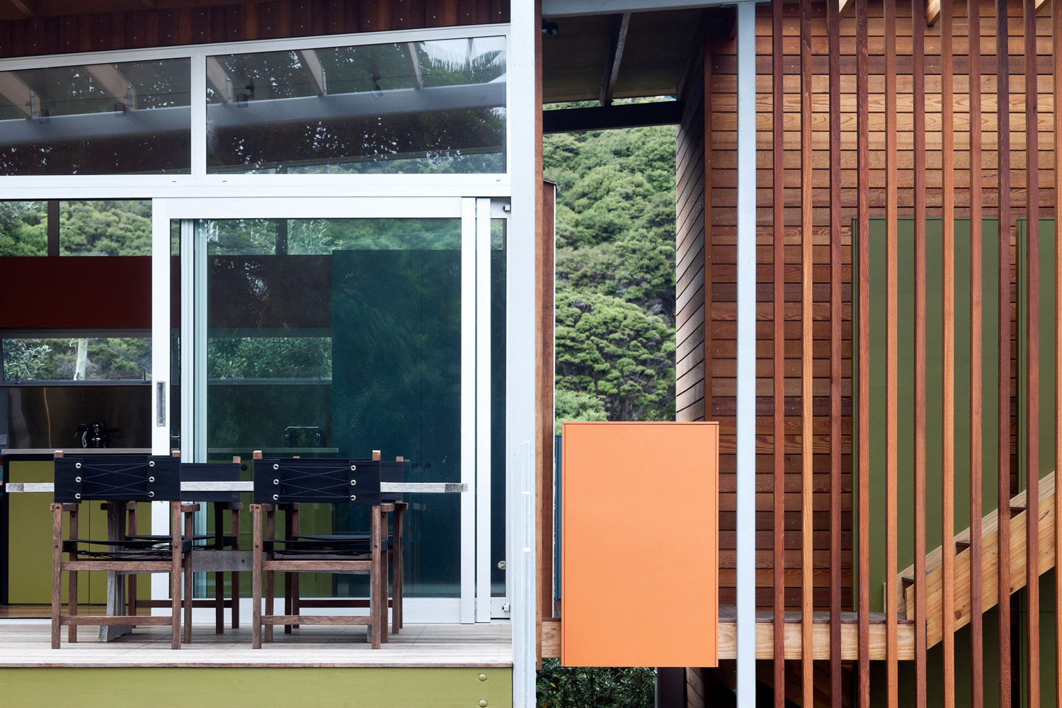 Houzz Новая Зеландия: Пляжный коттедж необычной конструкции