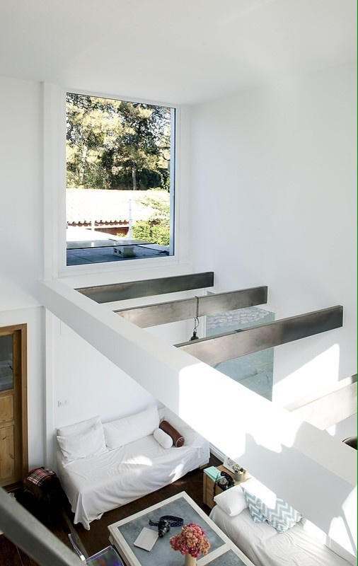 Карготектура: Дома из морских контейнеров — настоящих и имитаций