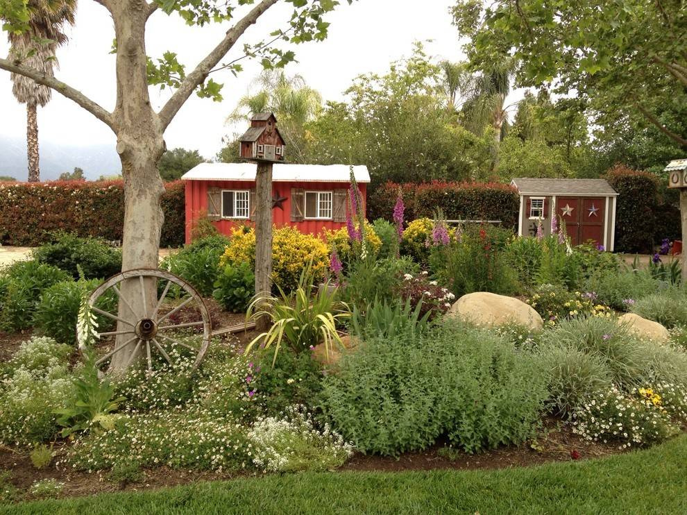 Карготектура: Дома из морских контейнеров — настоящих и имитаций